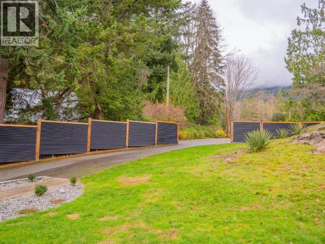 2440 JENKINSON ROAD, Powell River