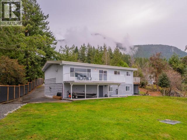 2440 JENKINSON ROAD, Powell River