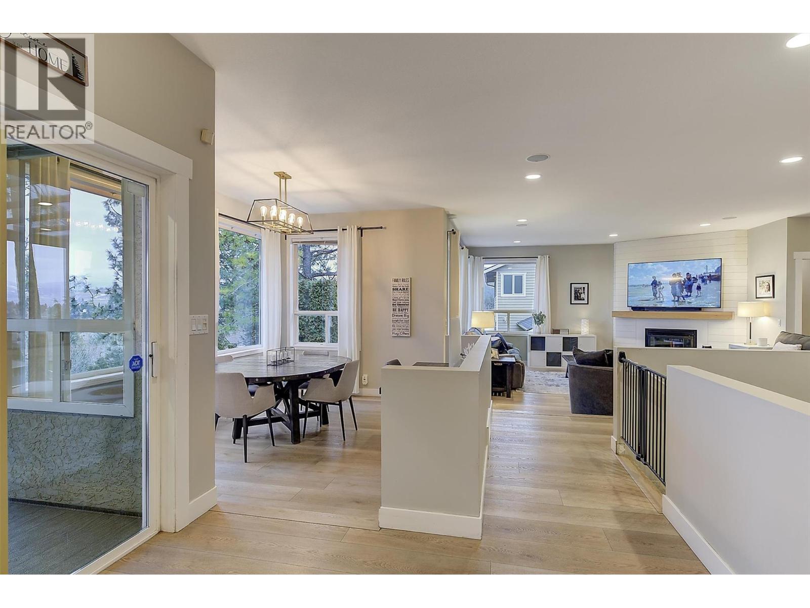  2063 Horizon Drive, West Kelowna