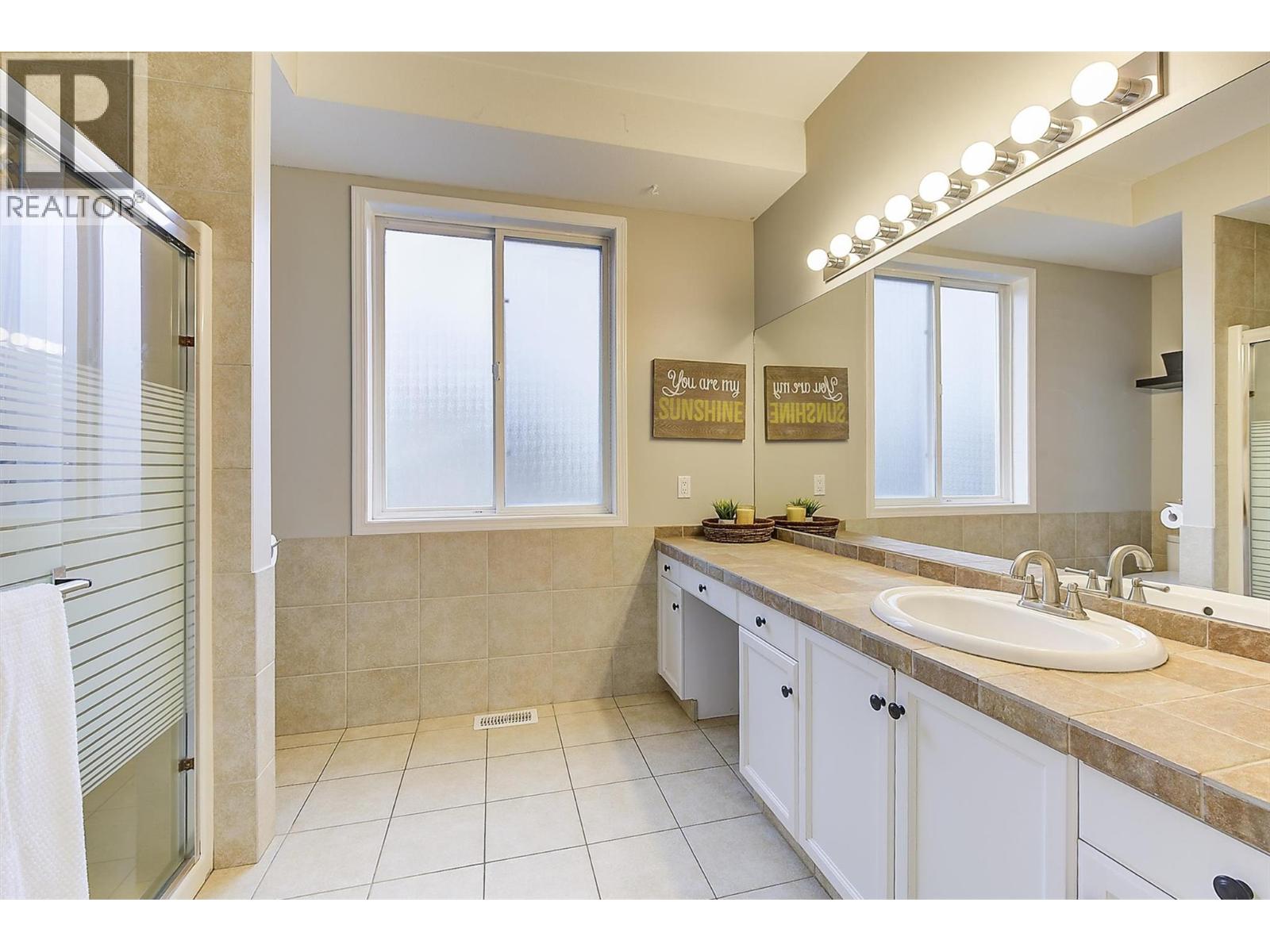  2063 Horizon Drive, West Kelowna