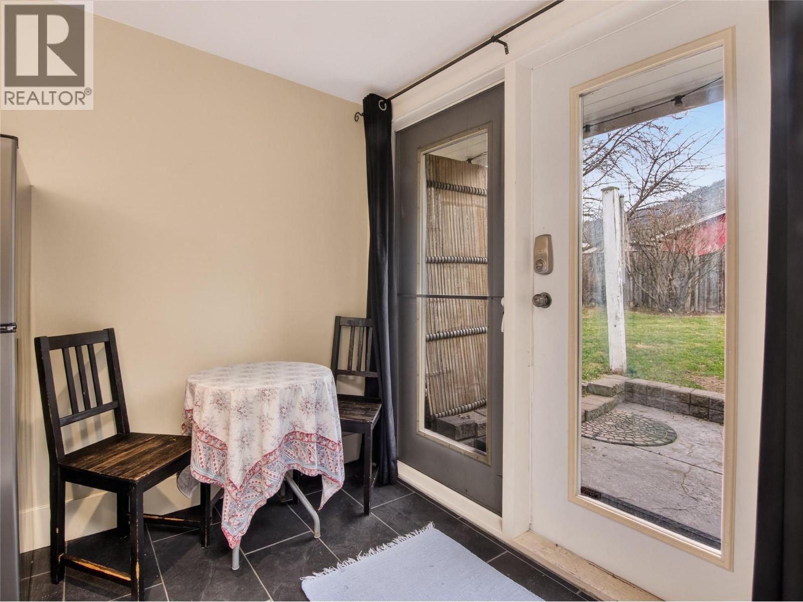 410 Upper Bench Road N, Penticton