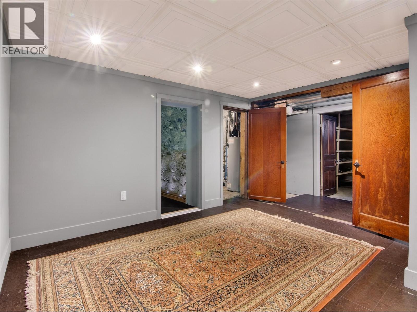 410 Upper Bench Road N, Penticton