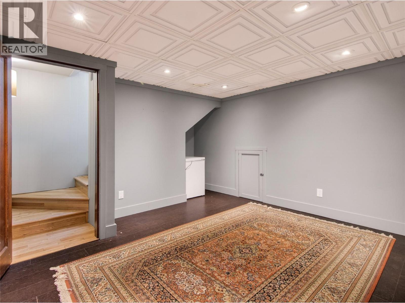 410 Upper Bench Road N, Penticton