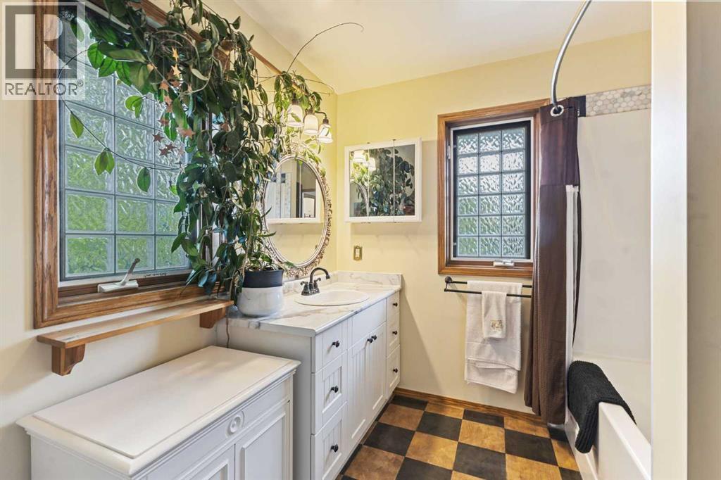 
          717 East Road
            <br/>
            <span>Standard</span>
            , 
            <span>AB</span>
             <span>T0J3G0</span>
         - Photo 24