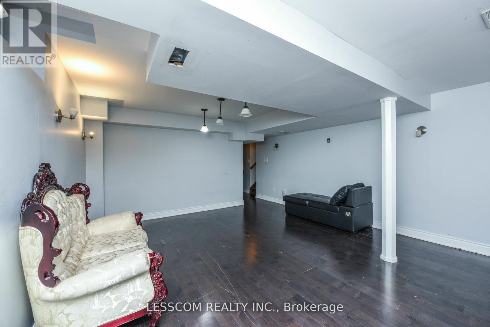 30 FAIRHILL AVENUE - 33