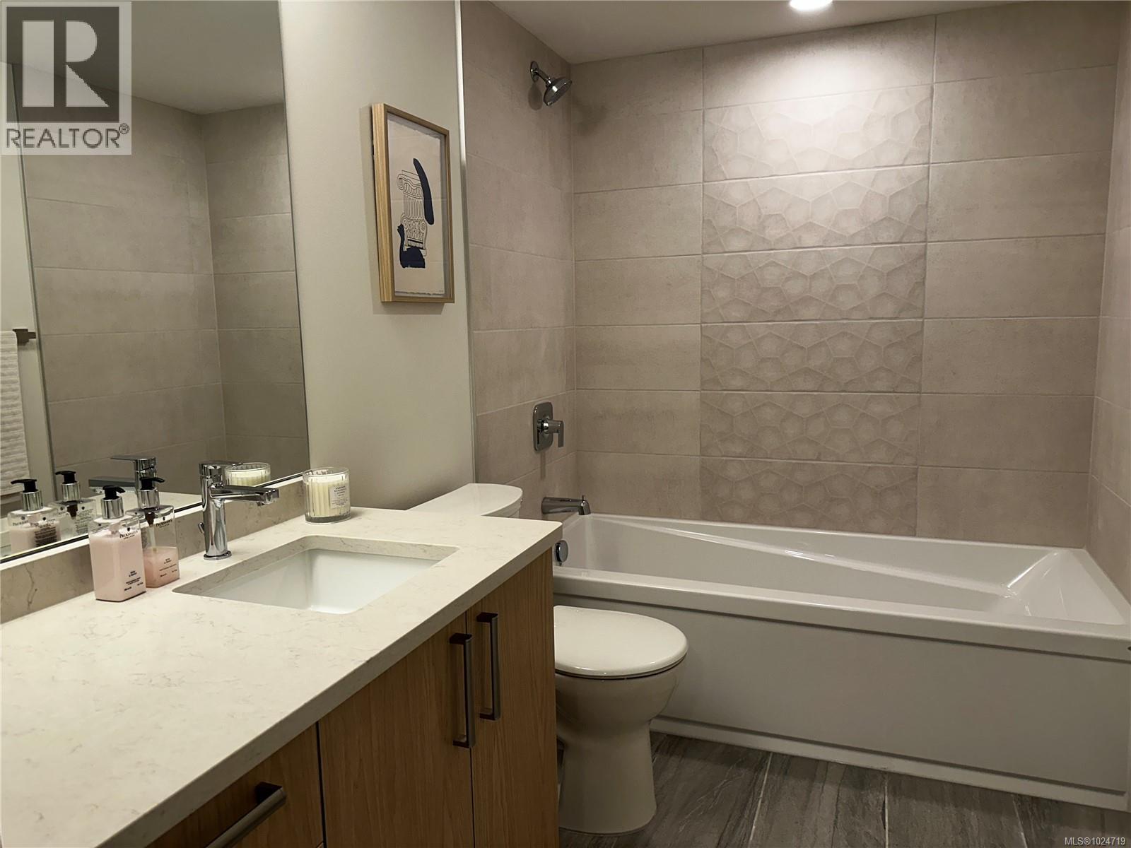 #206 135 HALIBURTON ST - 9