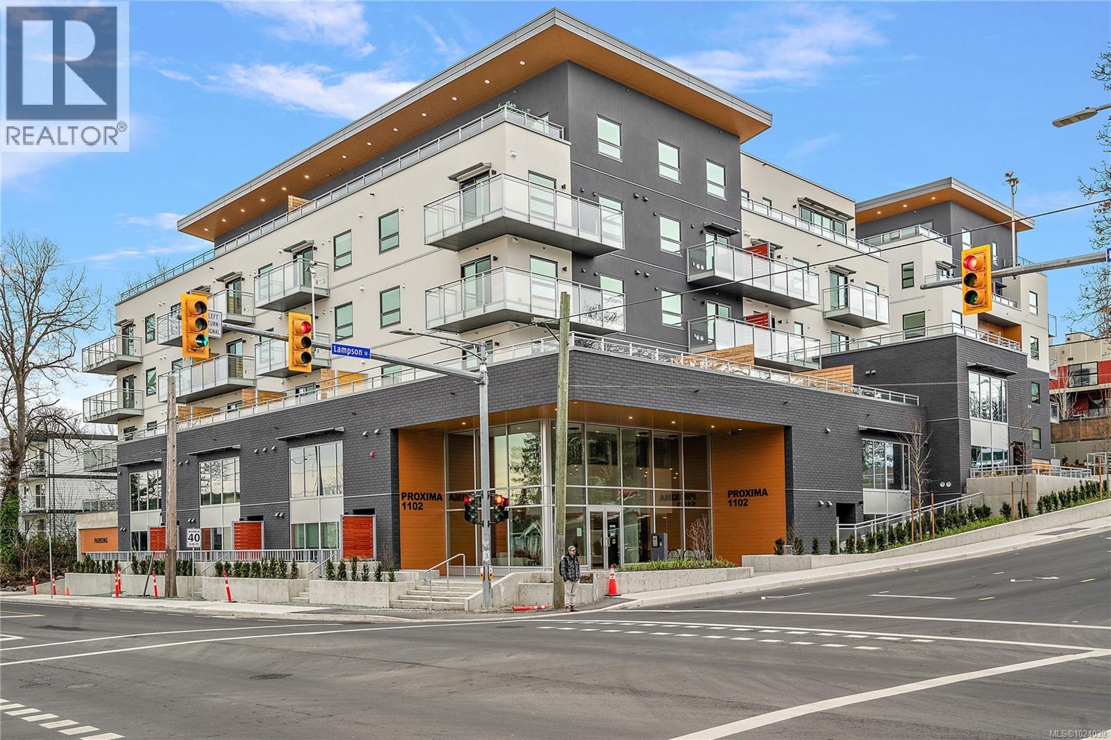 408 610 Lampson St, Esquimalt