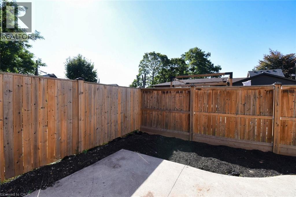 265 HUNTER STREET W - 22