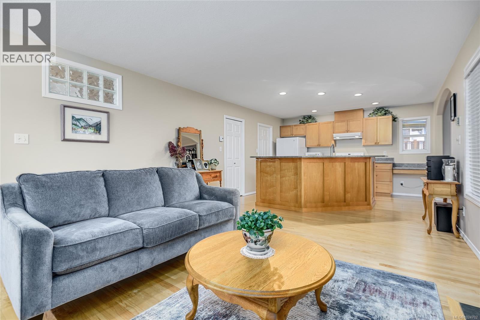 2055 Nevis Pl, Courtenay