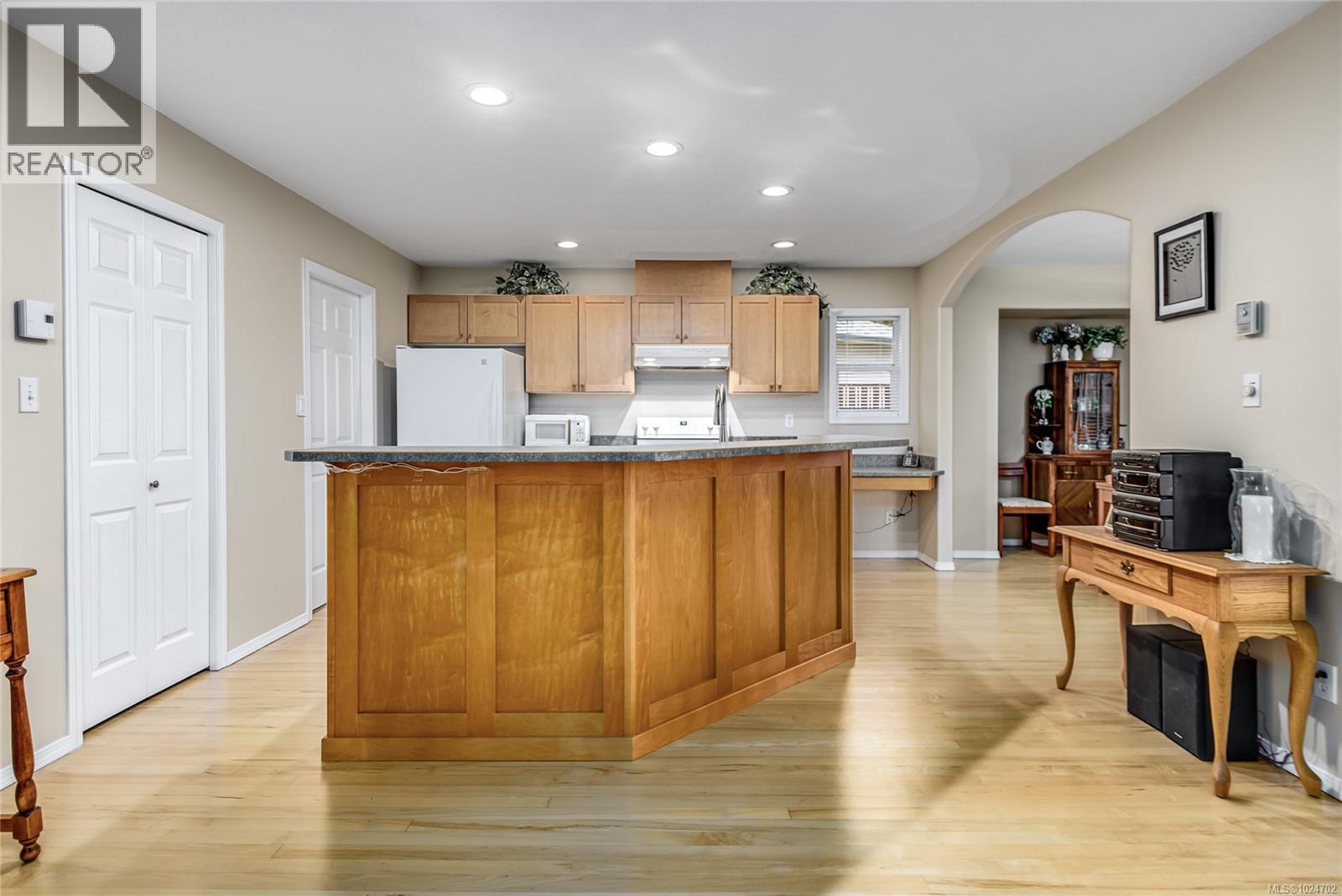 2055 Nevis Pl, Courtenay