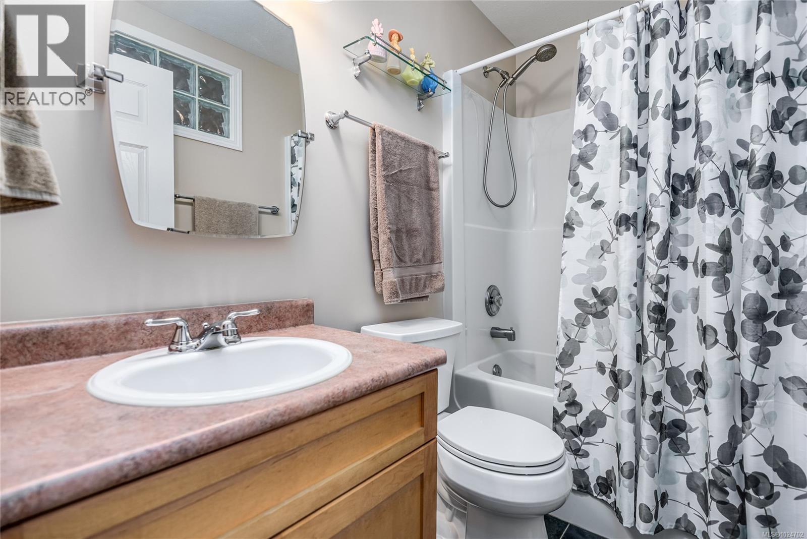 2055 Nevis Pl, Courtenay