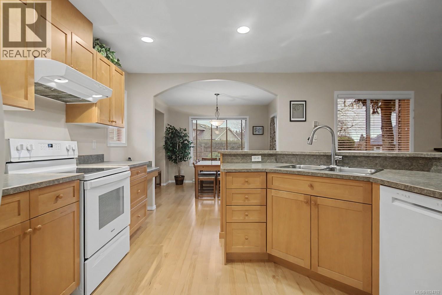 2055 Nevis Pl, Courtenay