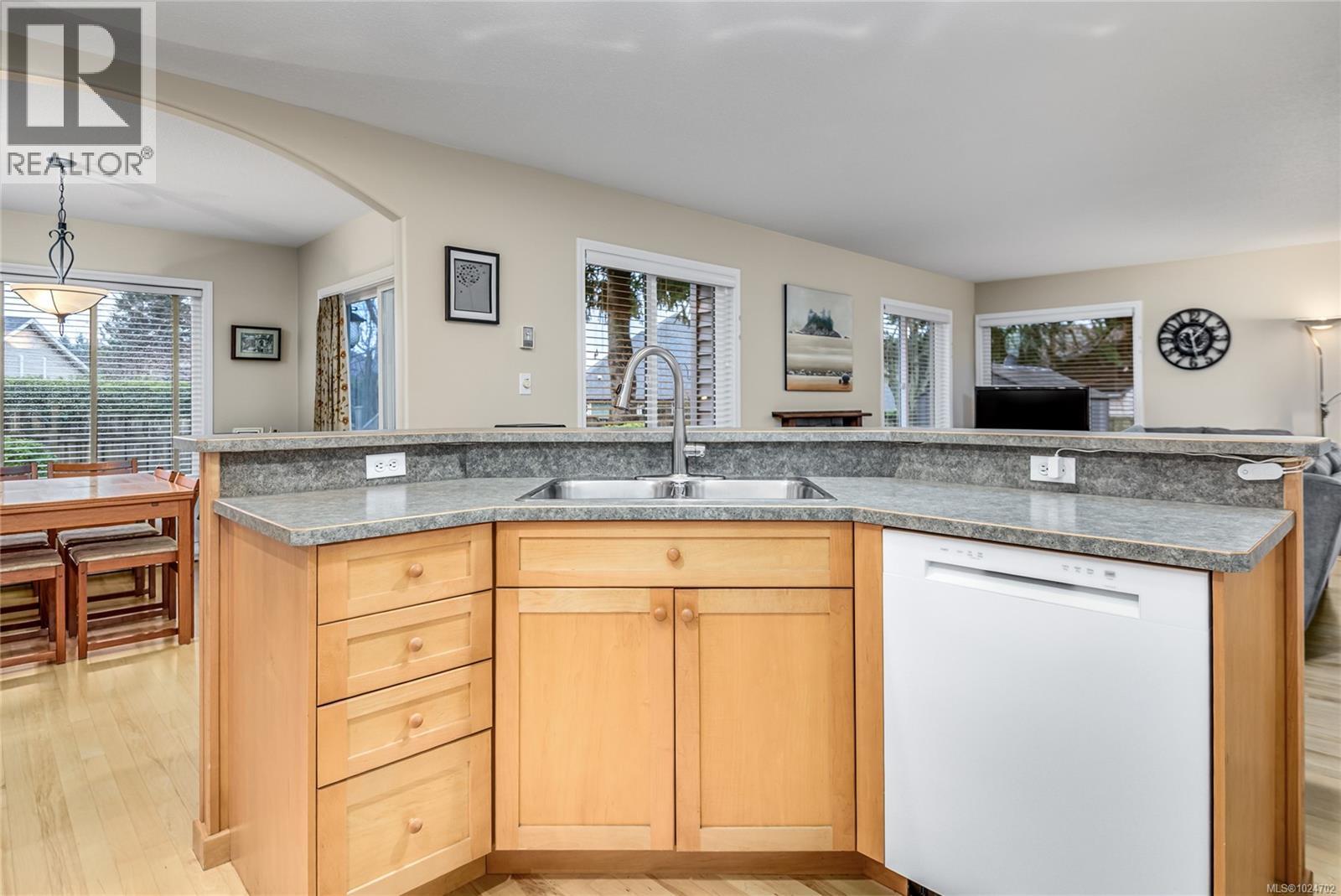 2055 Nevis Pl, Courtenay