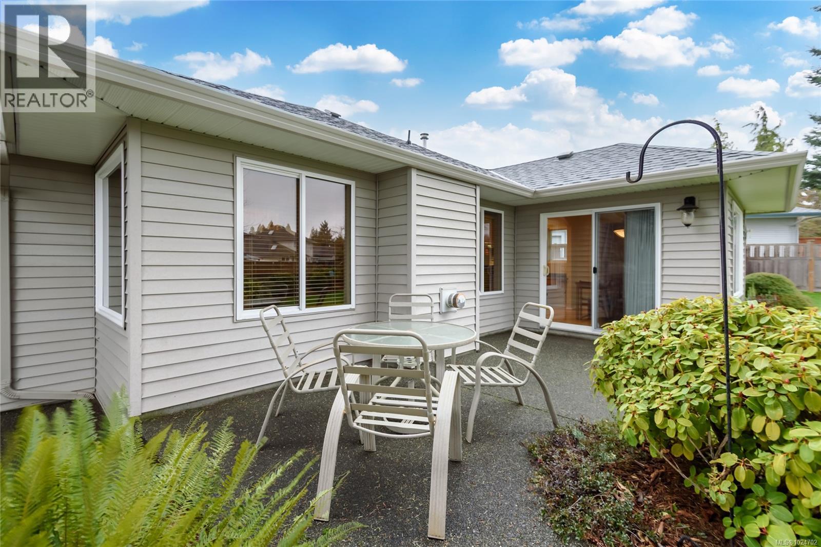 2055 Nevis Pl, Courtenay