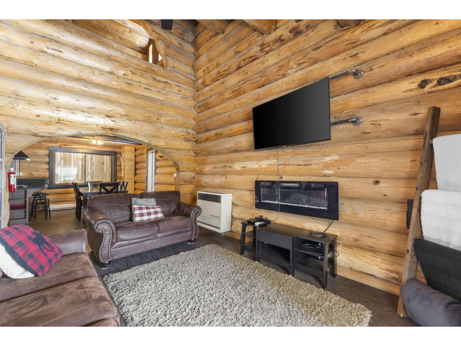 6 20649 EDELWEISS DRIVE, Agassiz