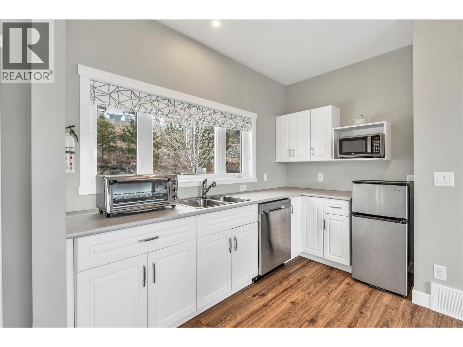 2502 Winifred Road, Naramata