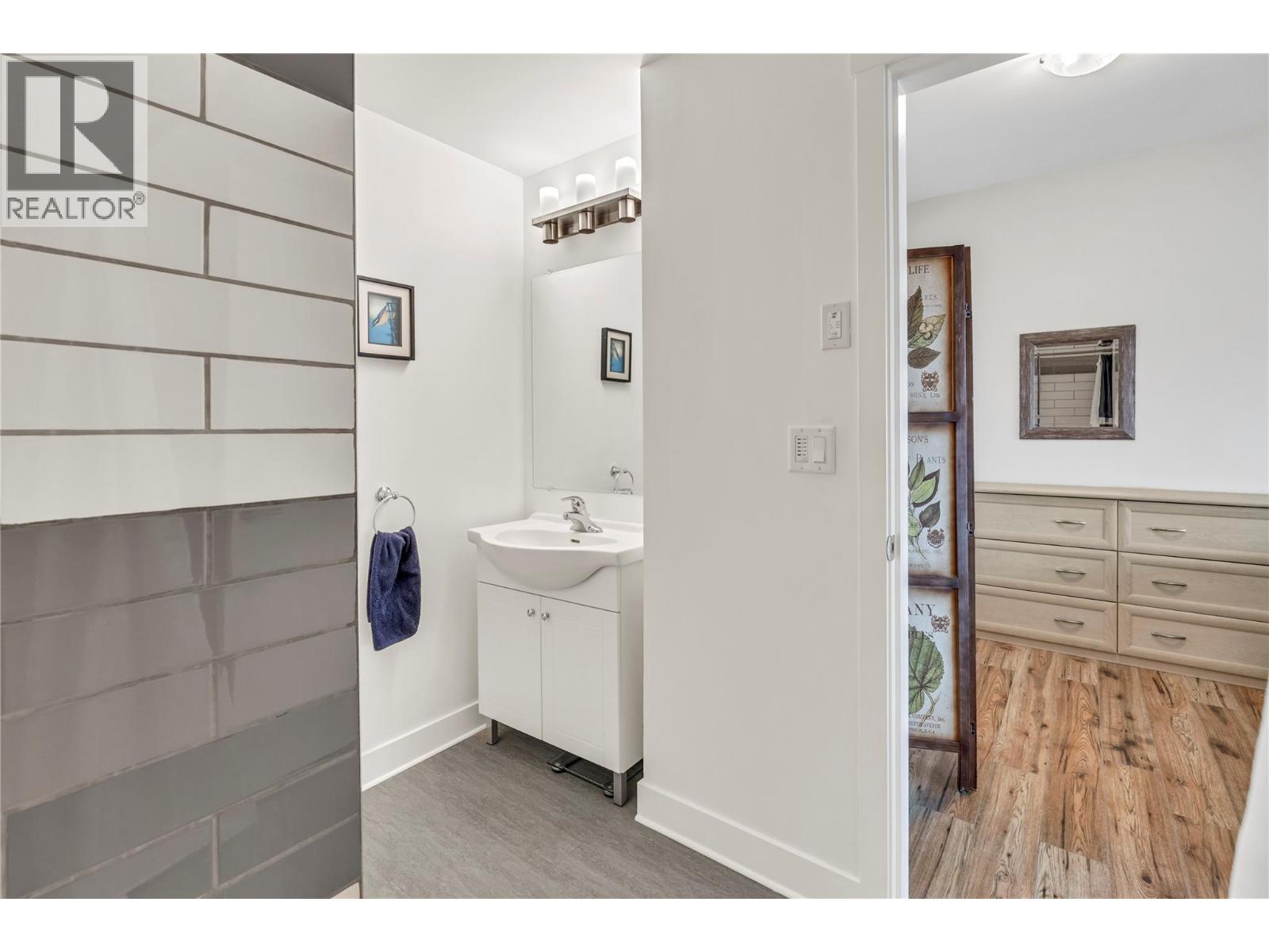 2502 Winifred Road, Naramata