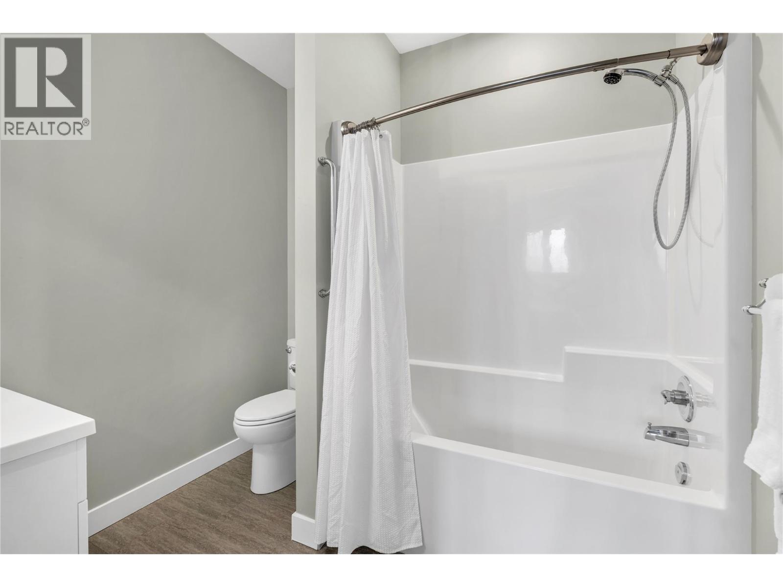 2502 Winifred Road, Naramata