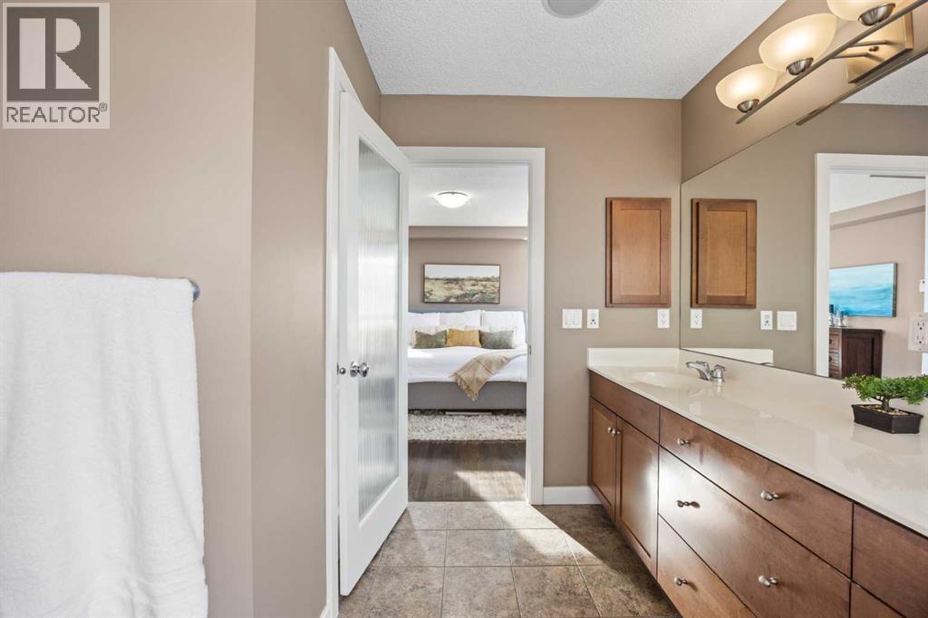 Single Family House for Sale in  Royal Oak Heath NW Royal Oak Calgary 