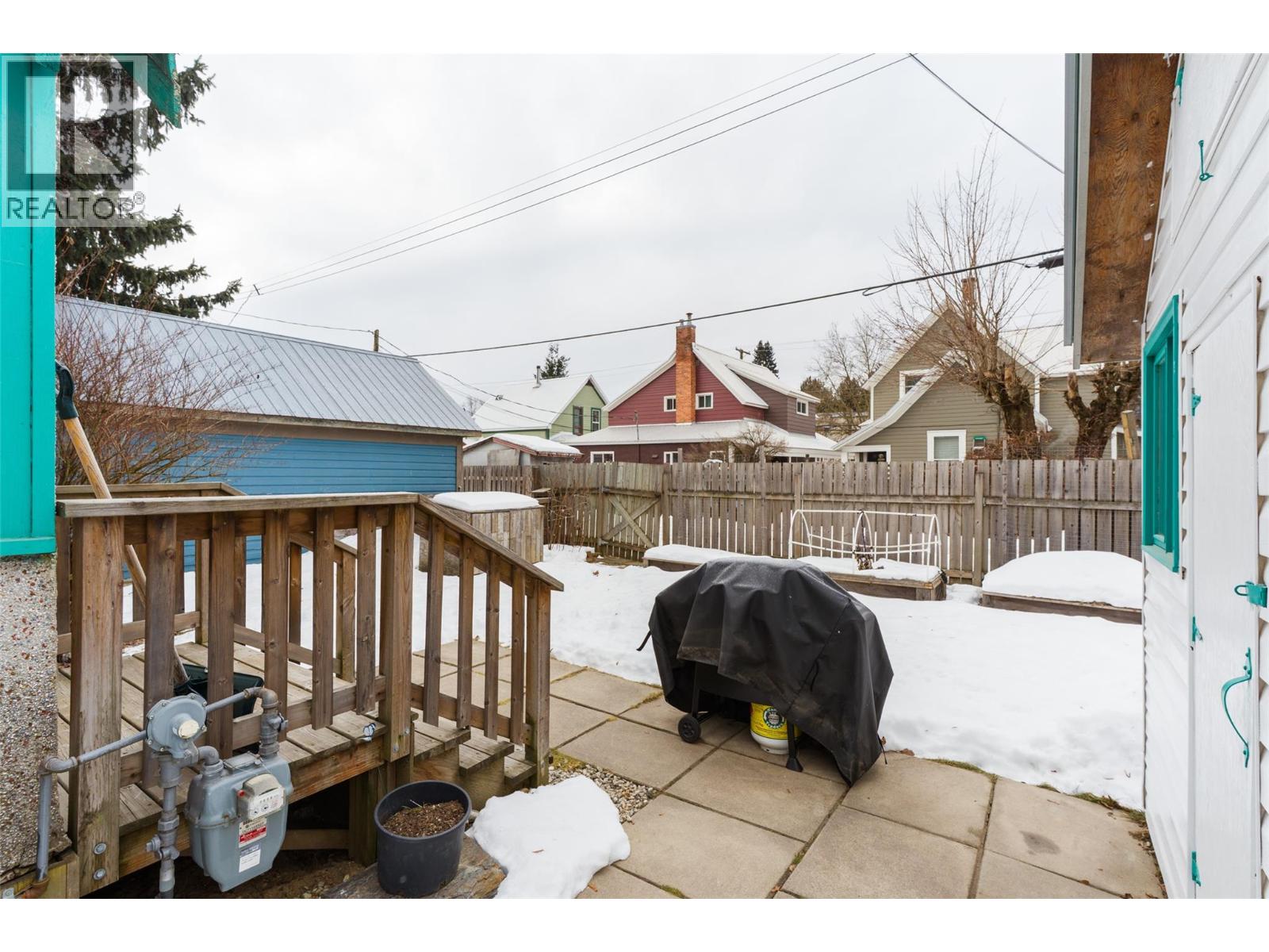 517 Second Street W, Revelstoke