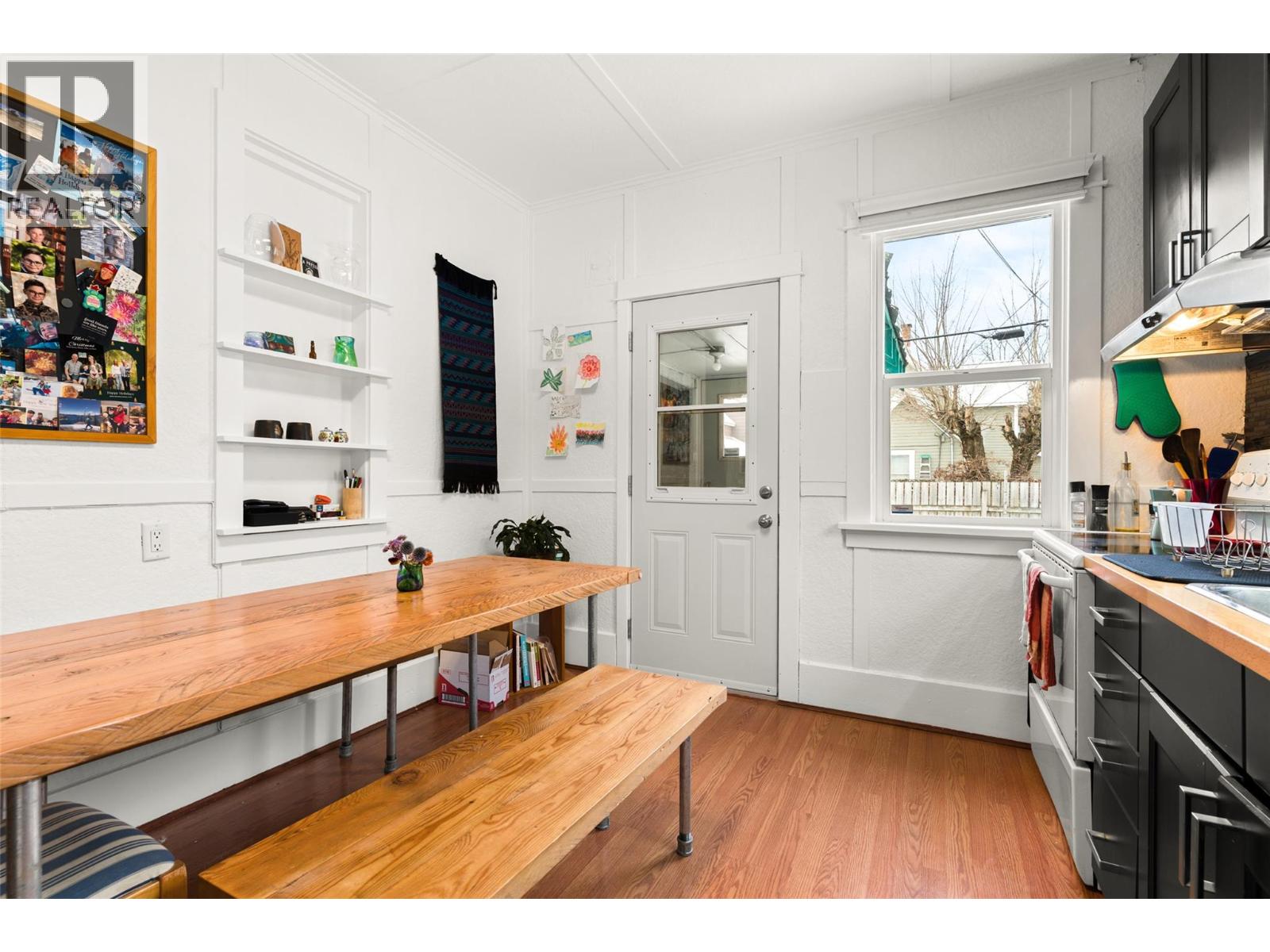 517 Second Street W, Revelstoke