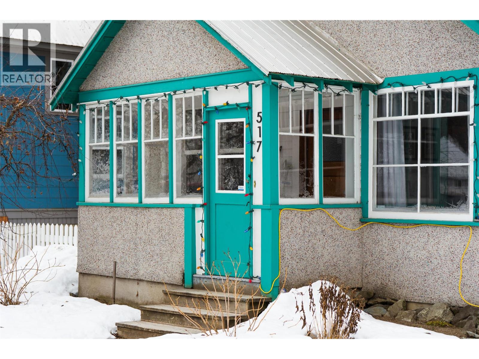 517 Second Street W, Revelstoke