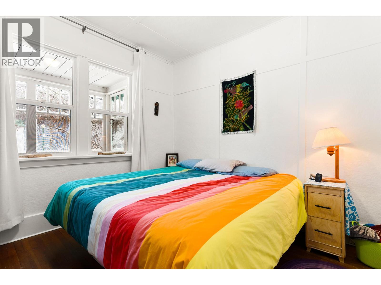 517 Second Street W, Revelstoke