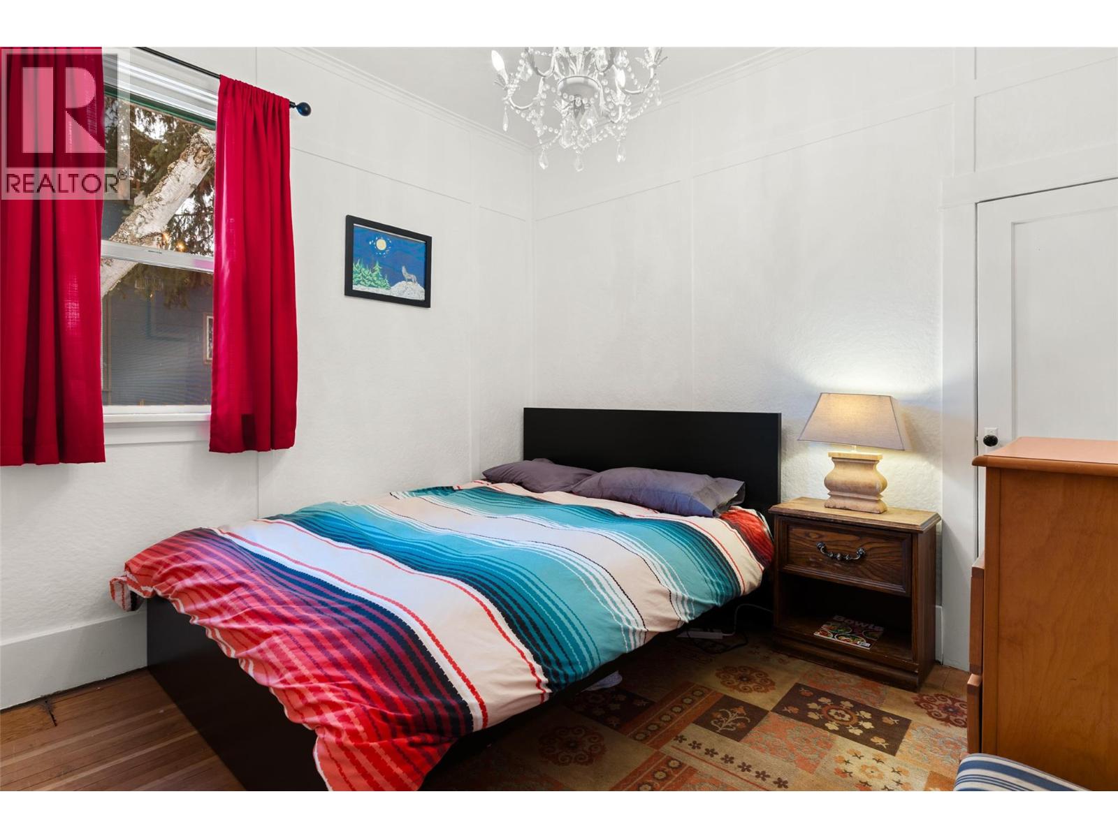 517 Second Street W, Revelstoke