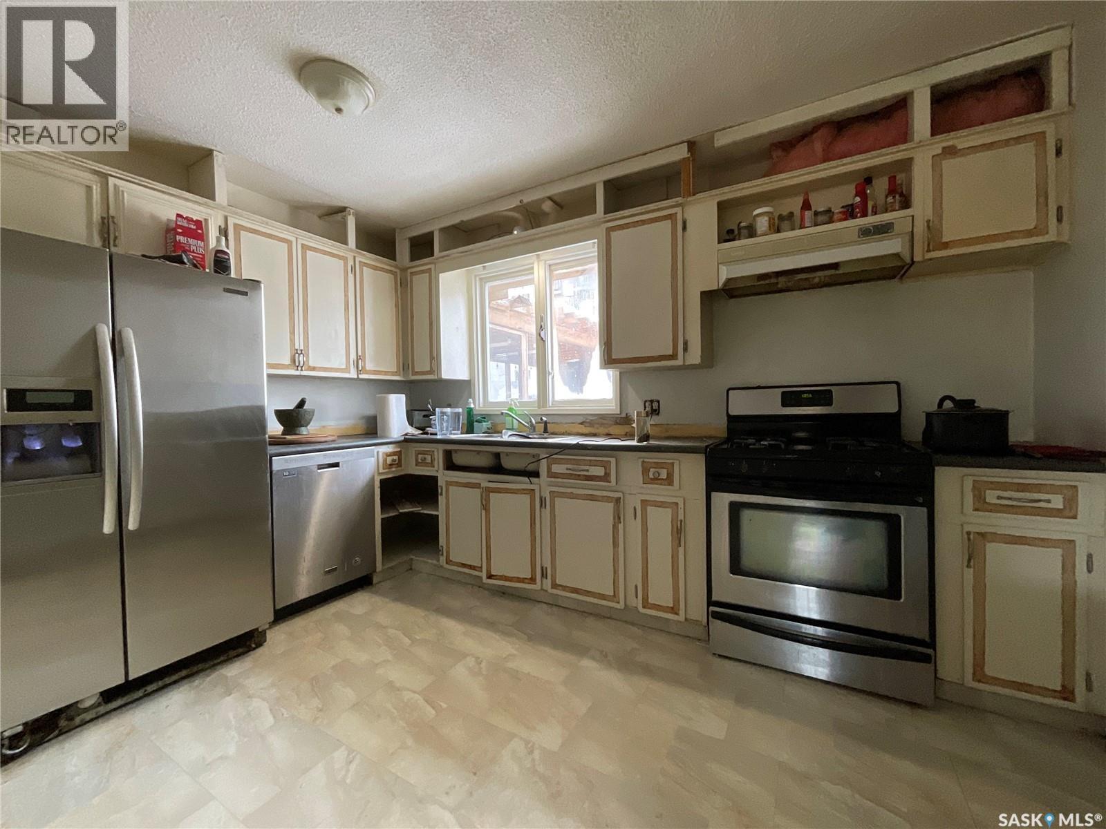 Single Family House for Sale in  Habkirk DRIVE Regina 