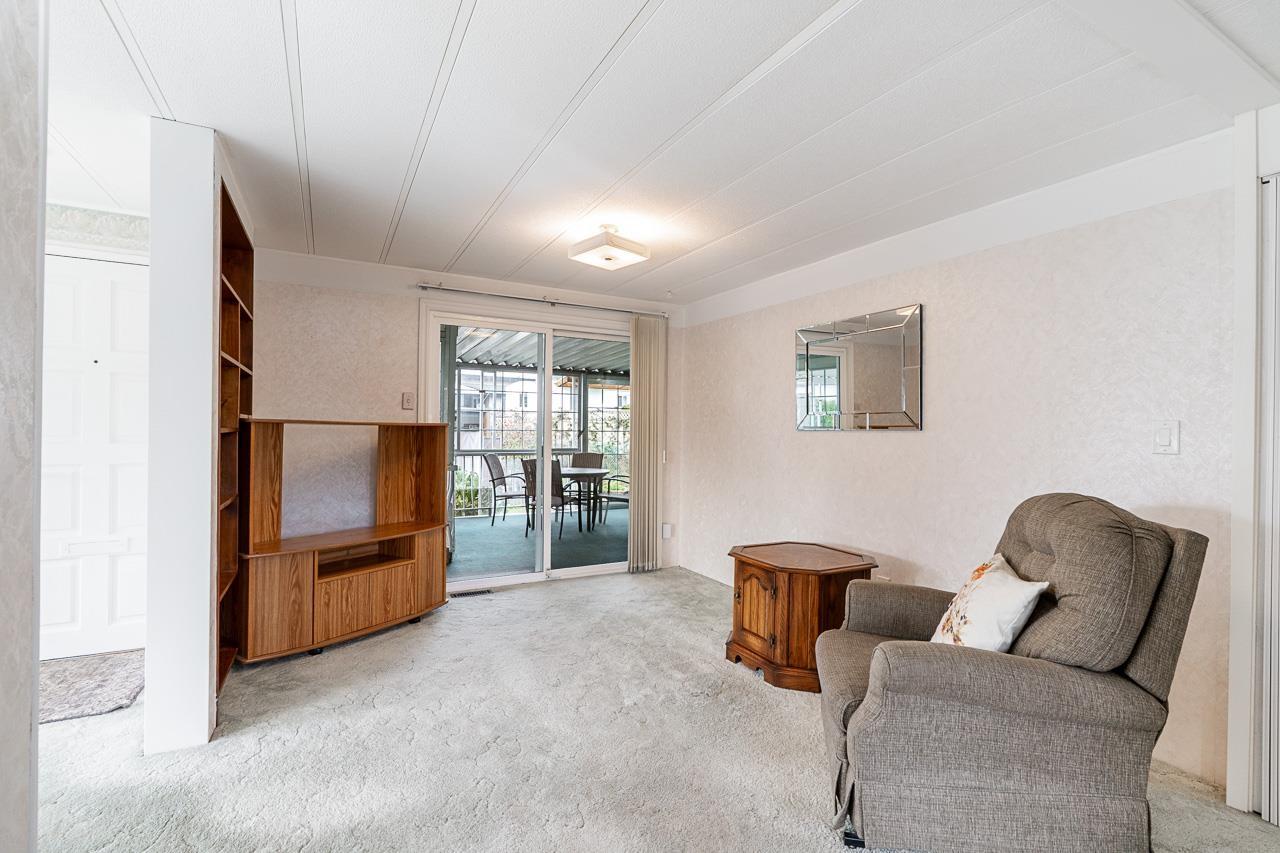 100 15875 20TH AVENUE, Surrey