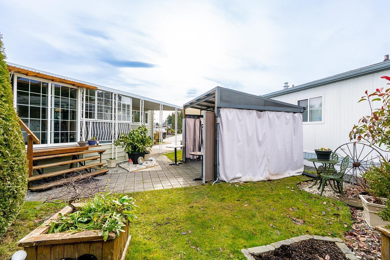 100 15875 20TH AVENUE, Surrey