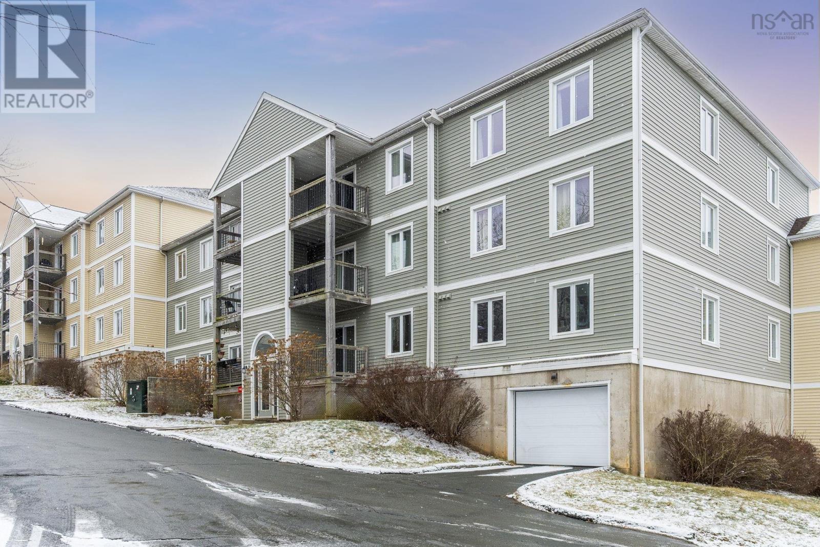 Property 2 of 35 of 105 120 Rutledge Street