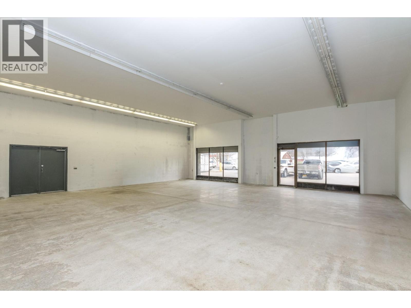 3 471 5 Street Southwest, Salmon Arm