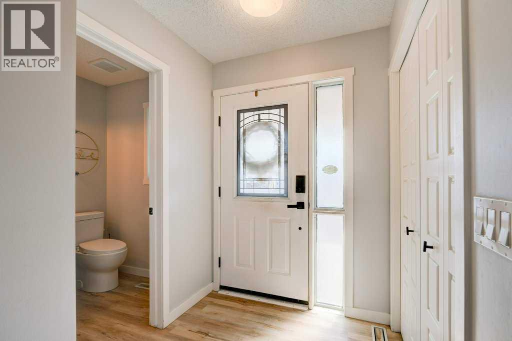 Single Family House for Sale in  Chaparral Crescent SE Chaparral Calgary 