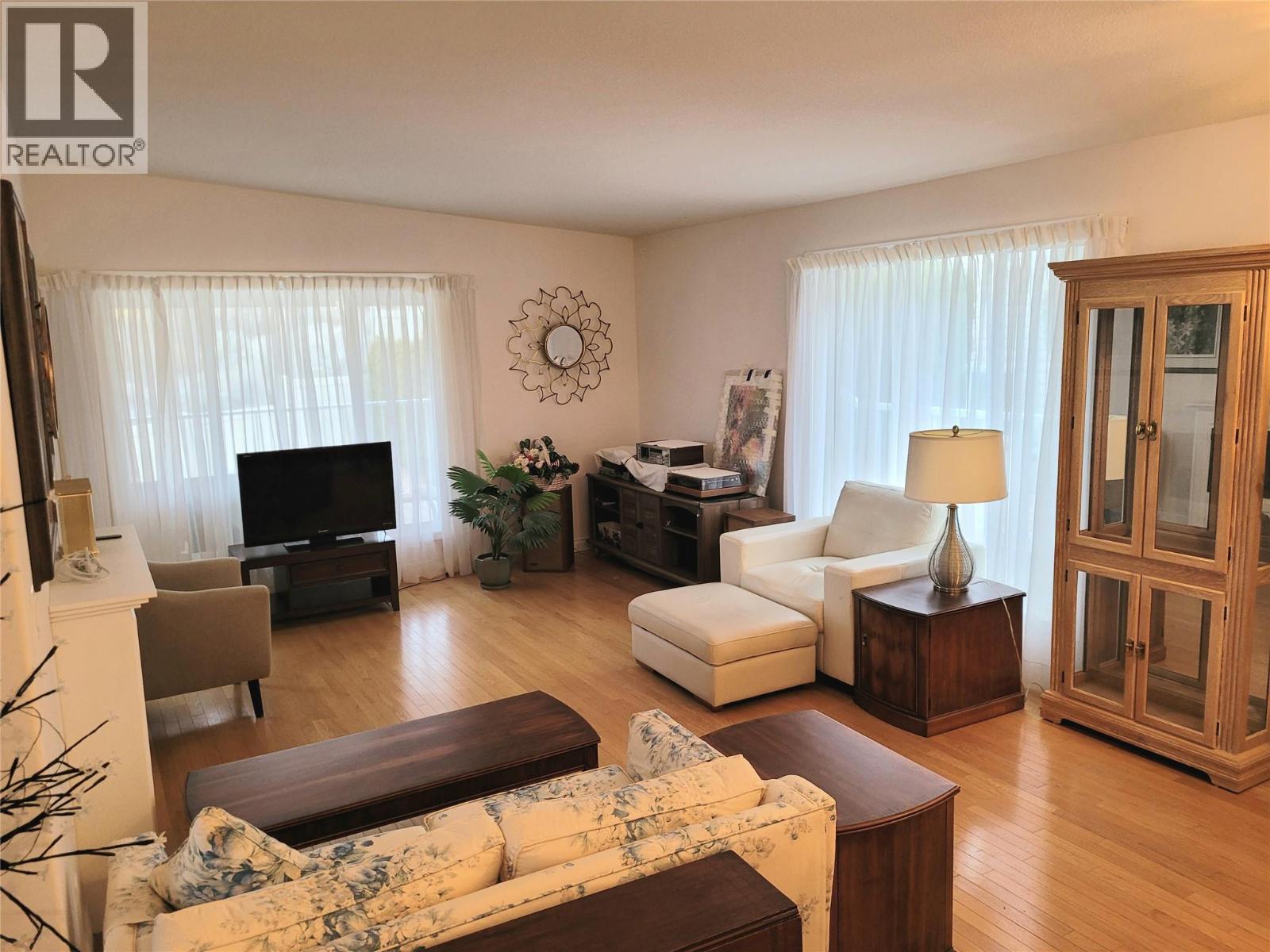 #55 9400 115TH STREET - Image 3