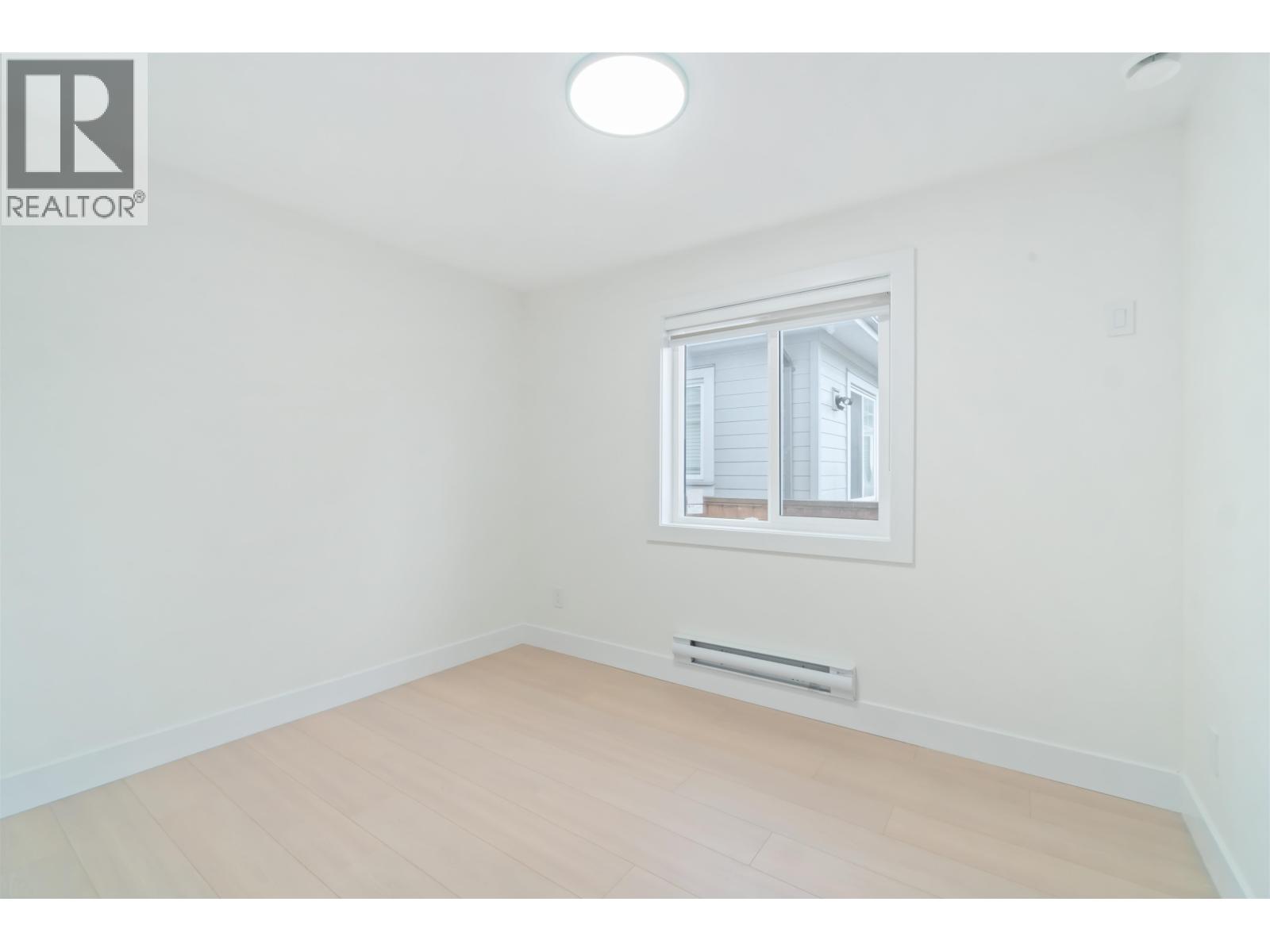 1 6666 WALKER AVENUE, Burnaby