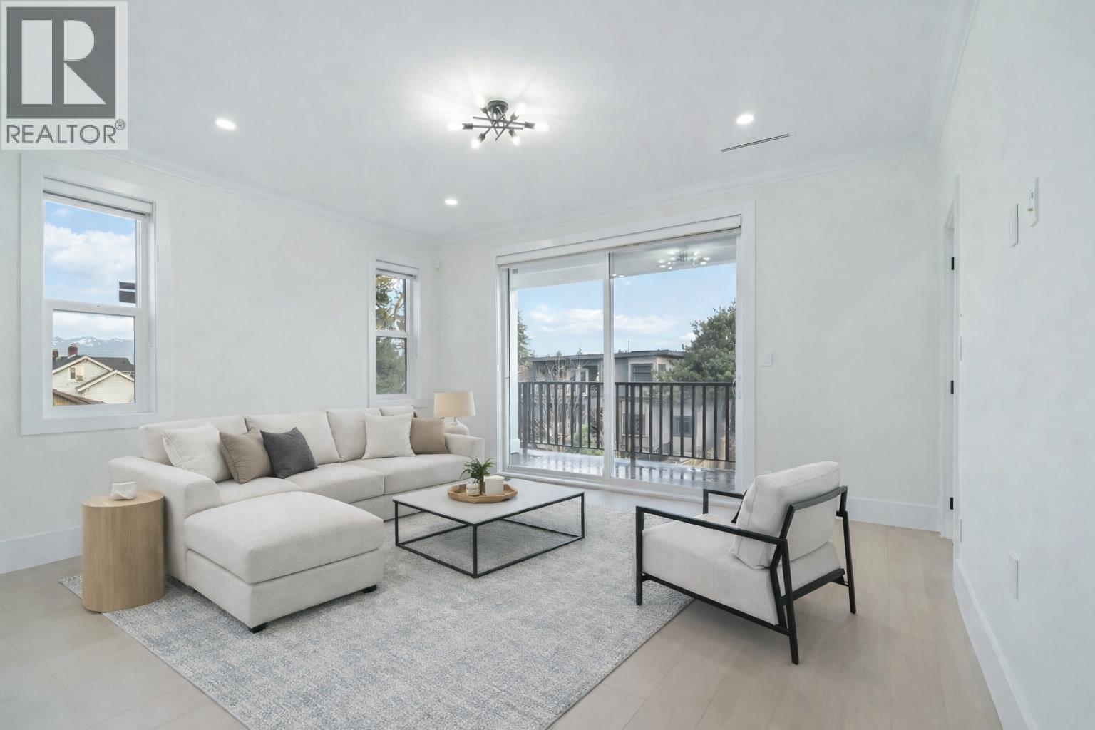 1 6666 WALKER AVENUE, Burnaby