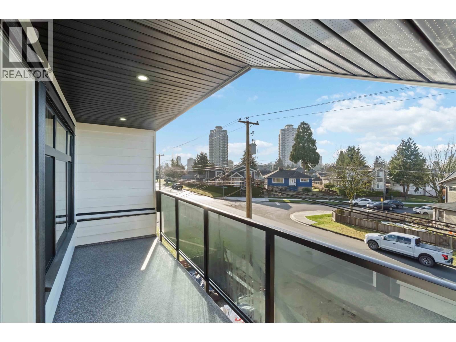 1 6666 WALKER AVENUE, Burnaby