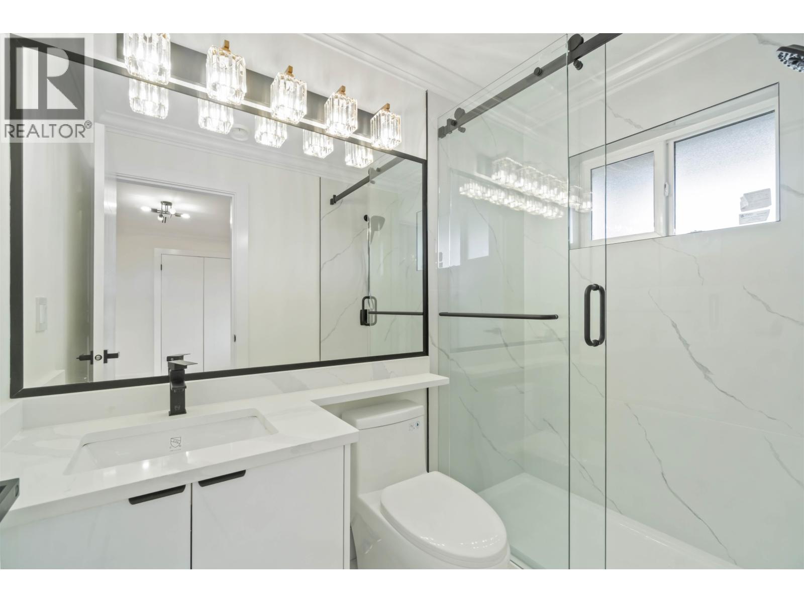 1 6666 WALKER AVENUE, Burnaby