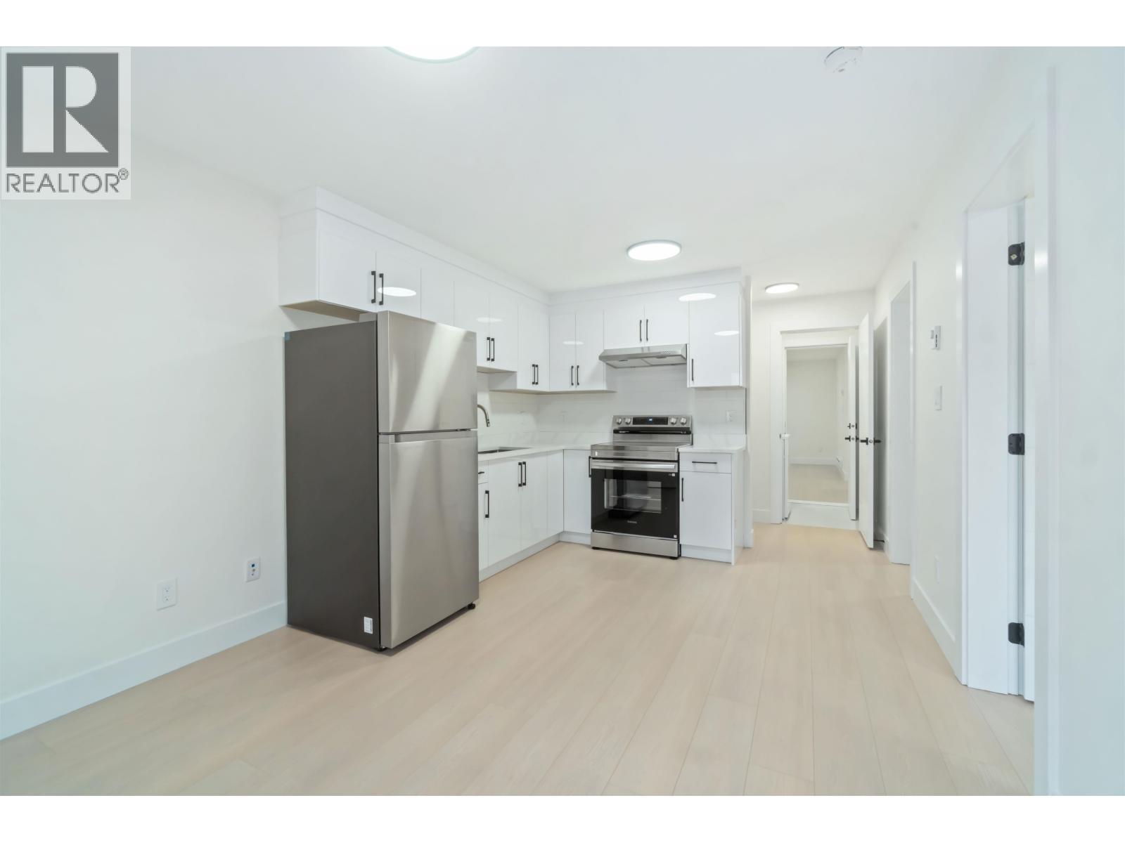 1 6666 WALKER AVENUE, Burnaby