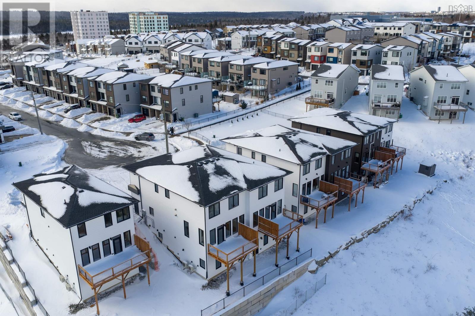 Property 41 of 46 of 69 Grenoble Court