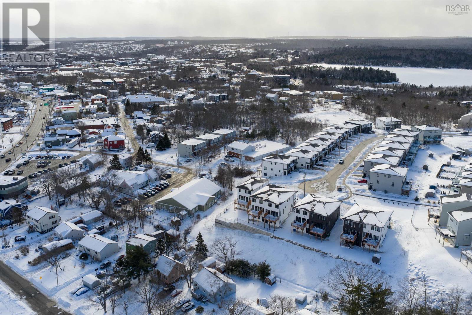 Property 43 of 46 of 69 Grenoble Court