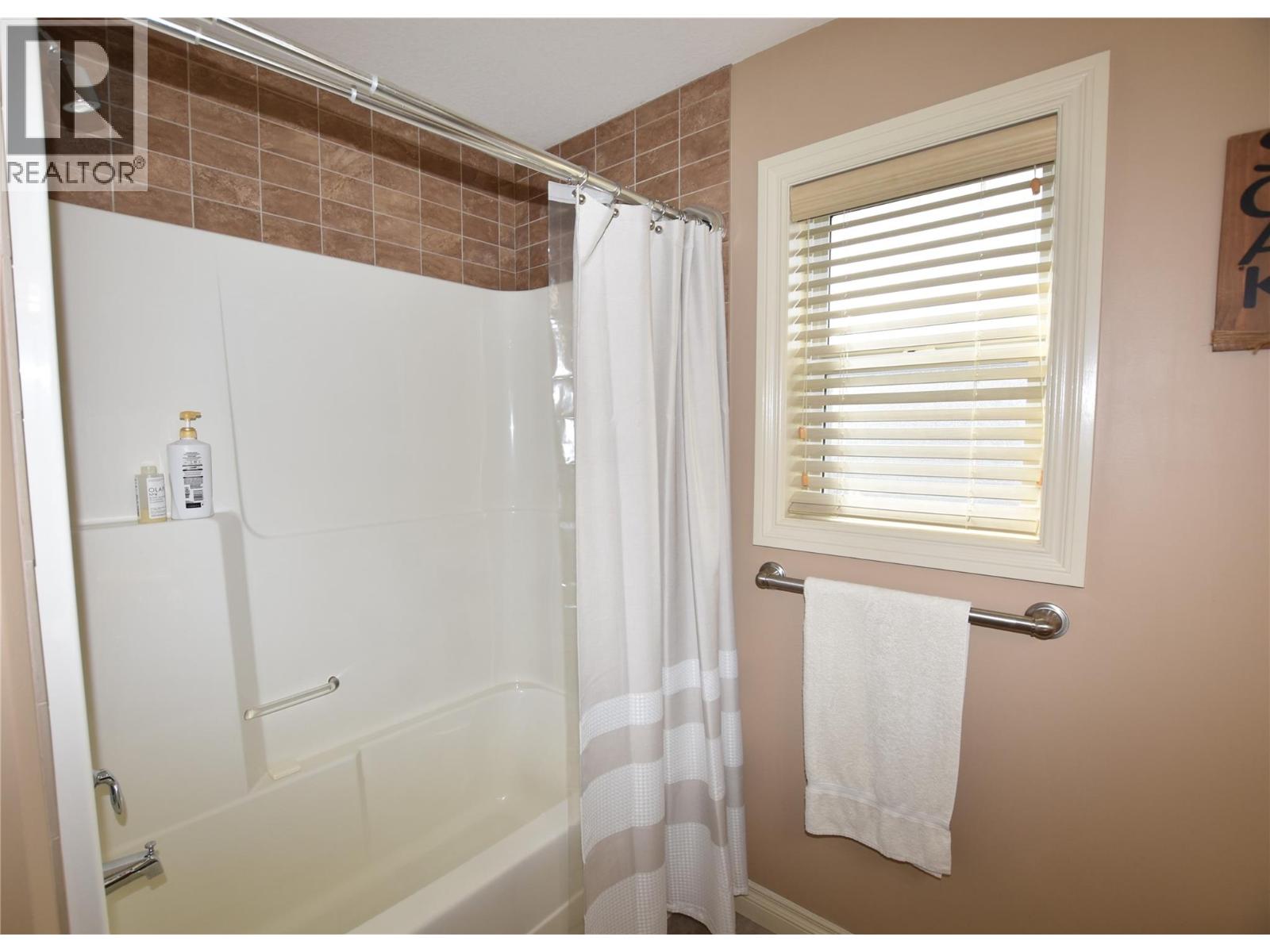 519 Loon Avenue, Vernon