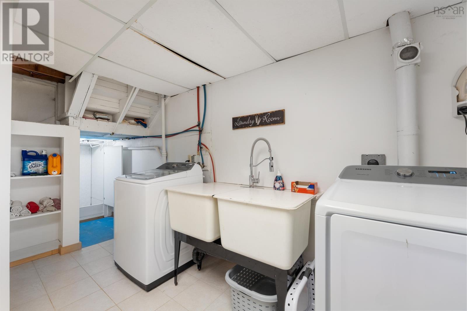 Property 26 of 49 of 7068 Highway 1