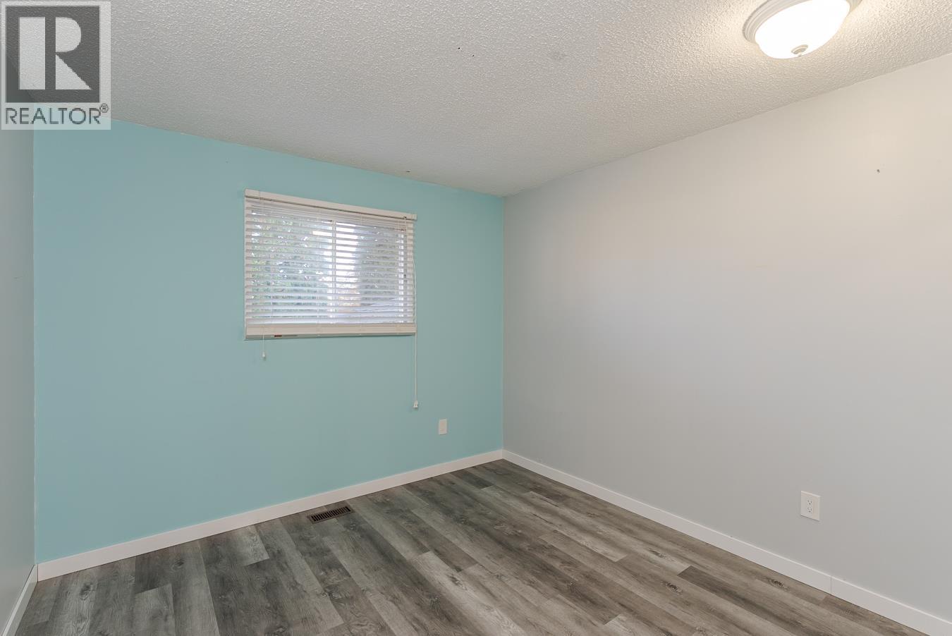 3639 GOULD CRESCENT - 24