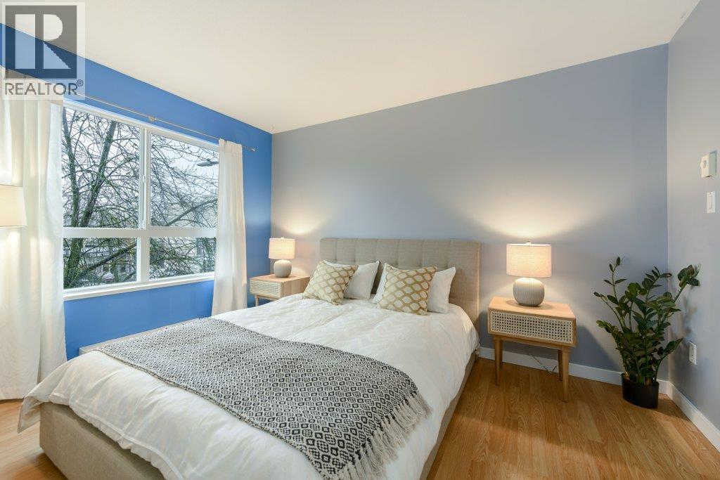 313 760 KINGSWAY - Photo 4 of 25, Vancouver, British Columbia