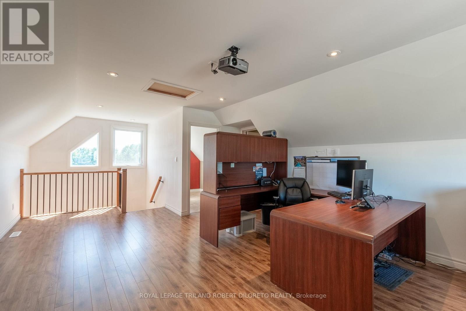 22910 HIGHBURY AVENUE N - 35
