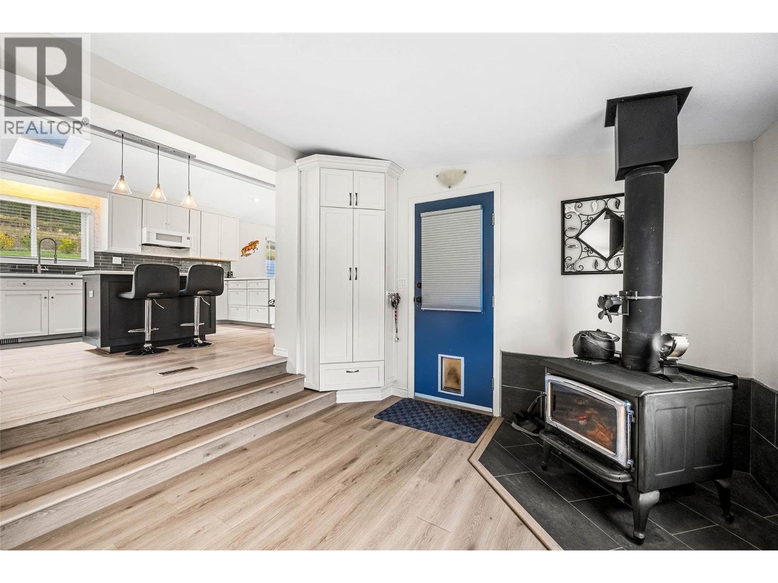 185 HOOVERS FERRY ROAD - 25