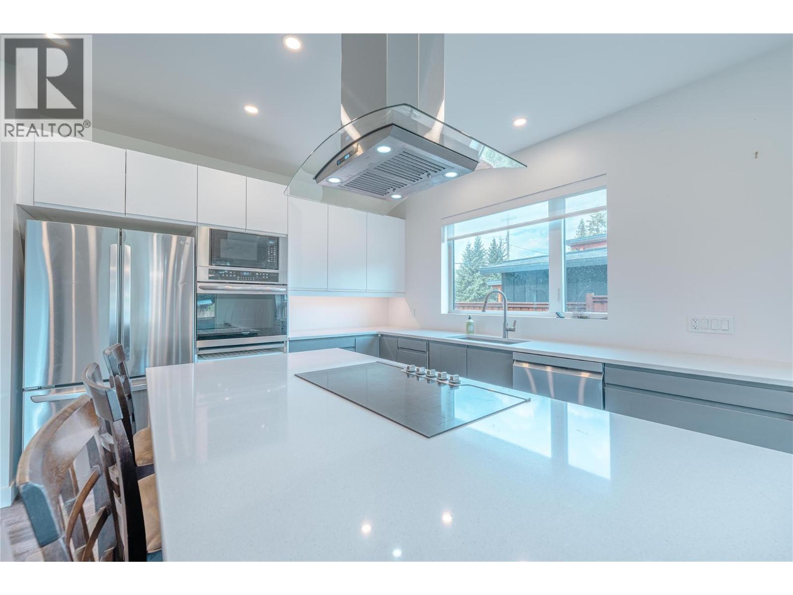 970 Begbie Road, Revelstoke