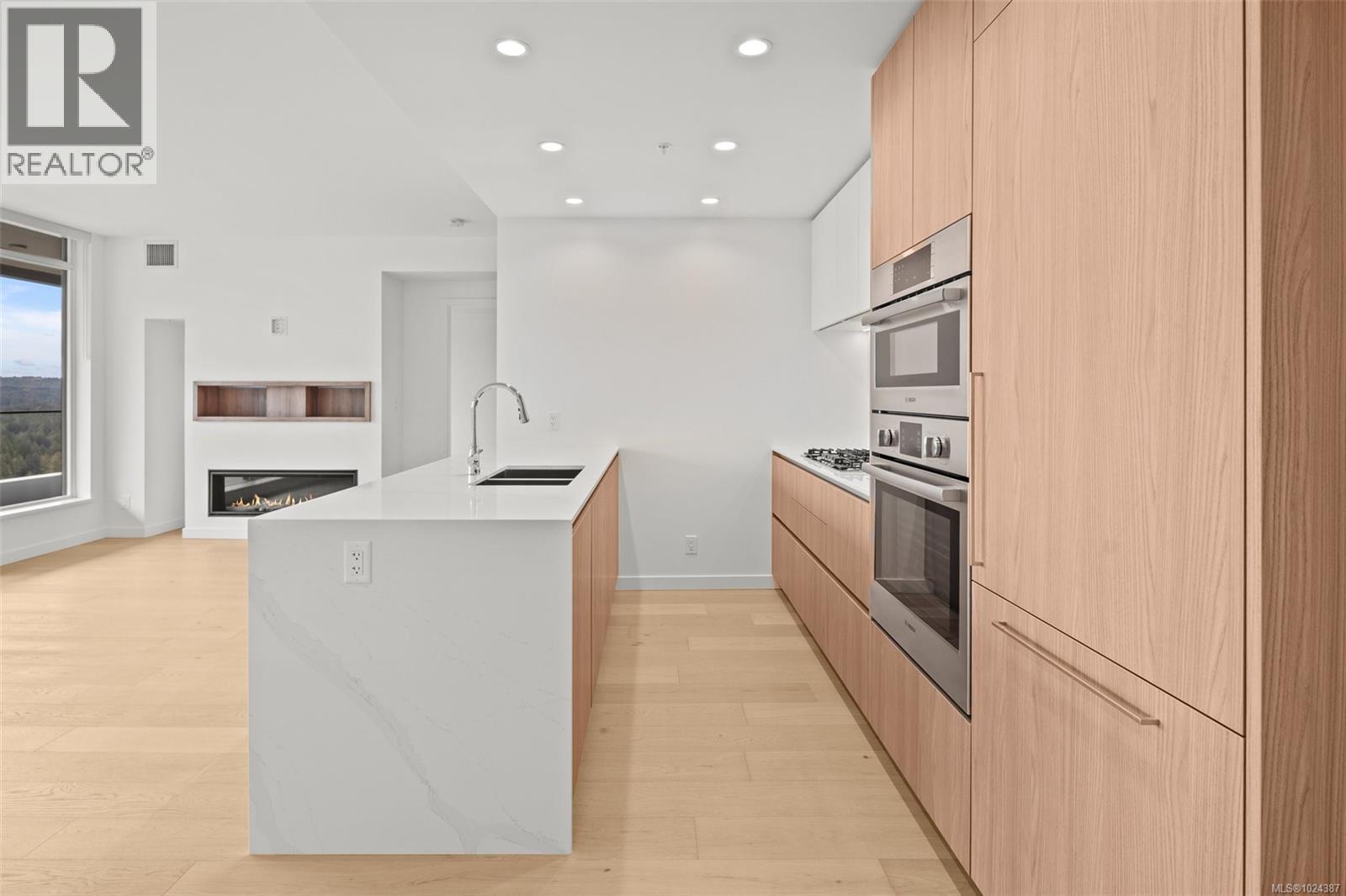 1314 2000 Hannington Rd, Langford